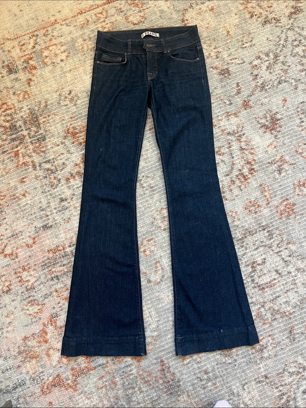 J Brand love story in color pure - women’s 
low rise flare jeans size 25